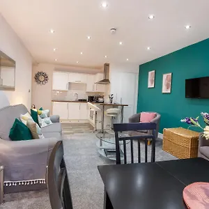  Apartment 1 The Keyes- Stylish & Spacious With Free Parking United Kingdom